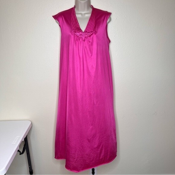 Vintage Collectibles by JCPenney Bright Pink Cap Sleeve Nightgown Women Medium - Picture 11 of 11